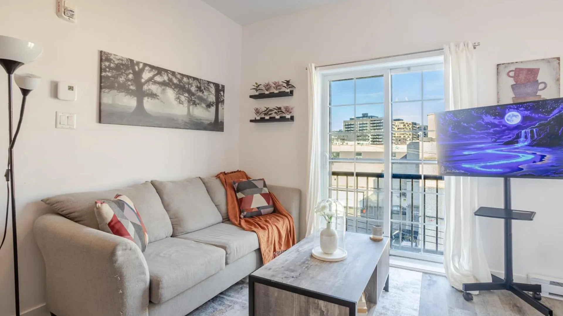 Bright And Beautiful 3 Bedroom In Griffintown Montreal Kanada