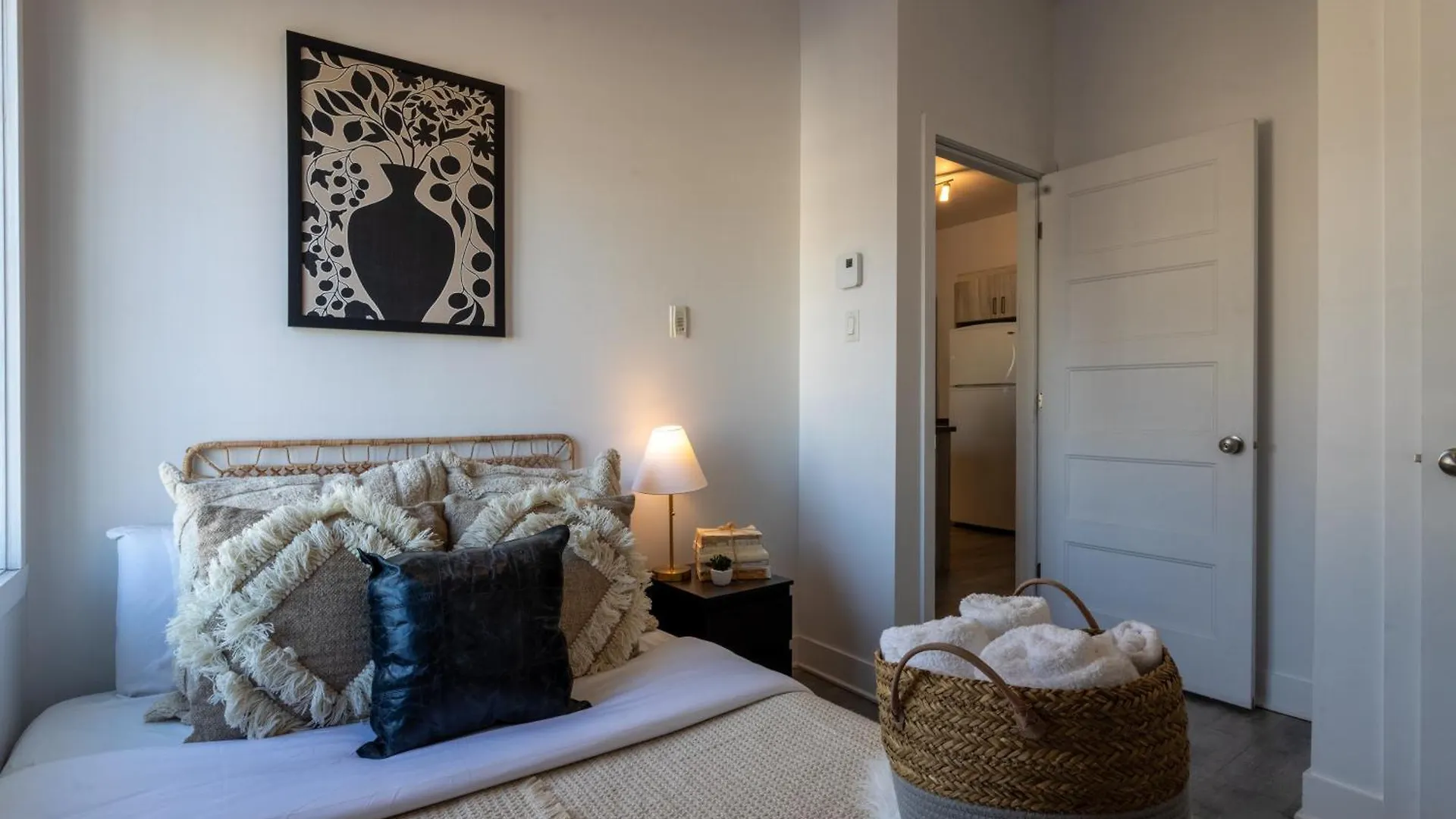 Bright And Beautiful 3 Bedroom In Griffintown Μόντρεαλ