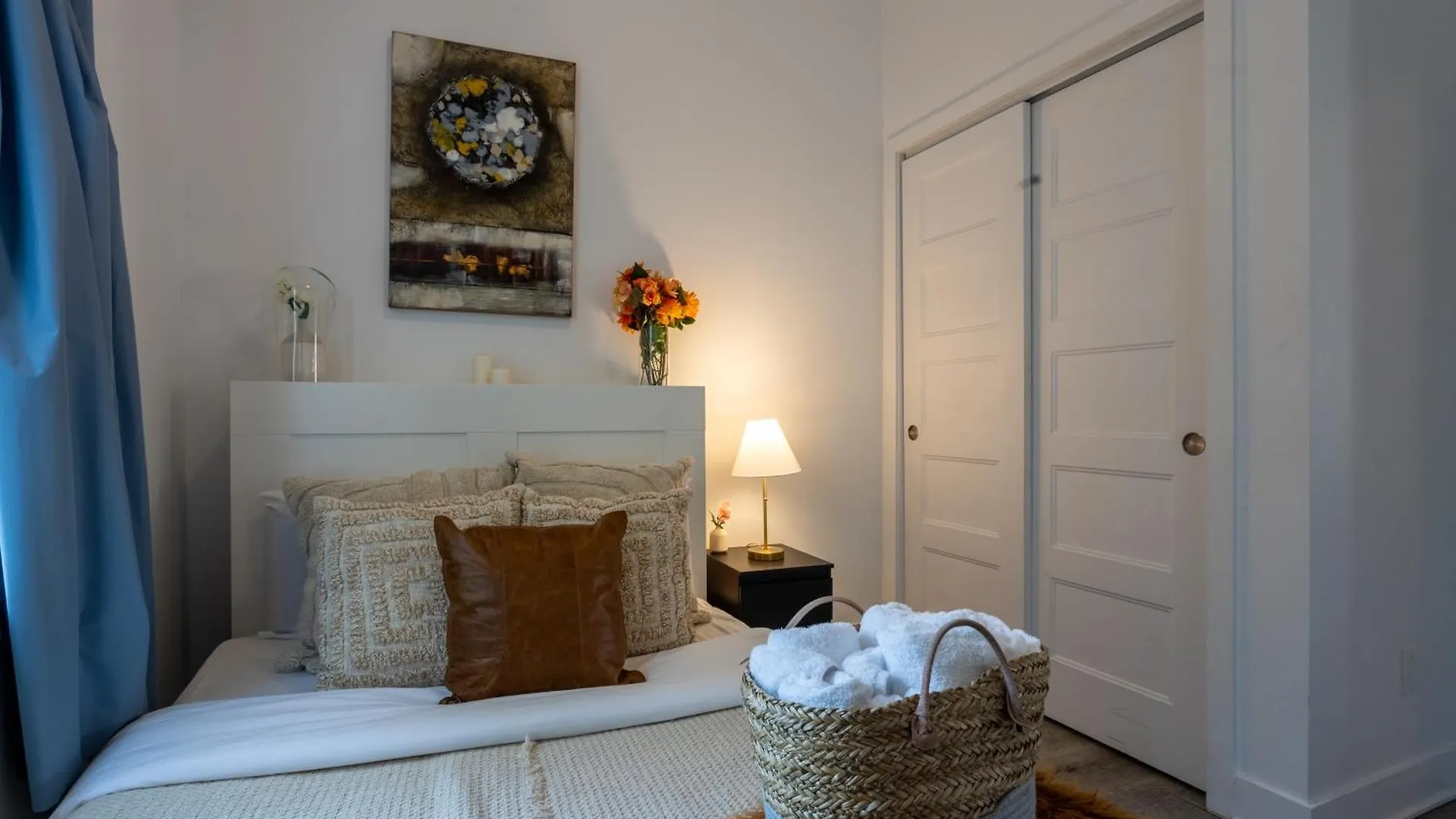 Bright And Beautiful 3 Bedroom In Griffintown Μόντρεαλ Διαμέρισμα