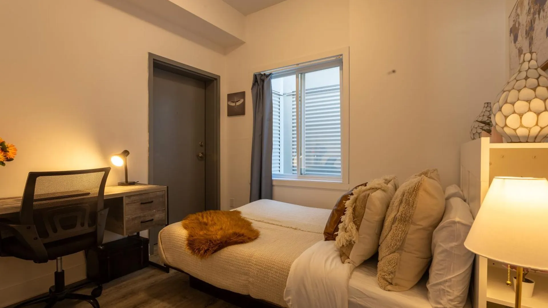 Bright And Beautiful 3 Bedroom In Griffintown Μόντρεαλ Διαμέρισμα