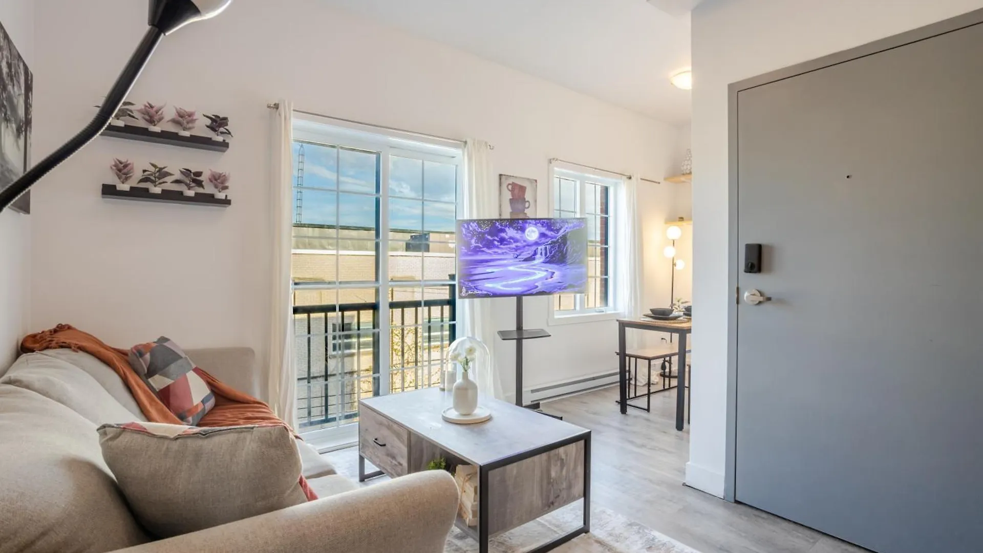 Διαμέρισμα Bright And Beautiful 3 Bedroom In Griffintown Μόντρεαλ